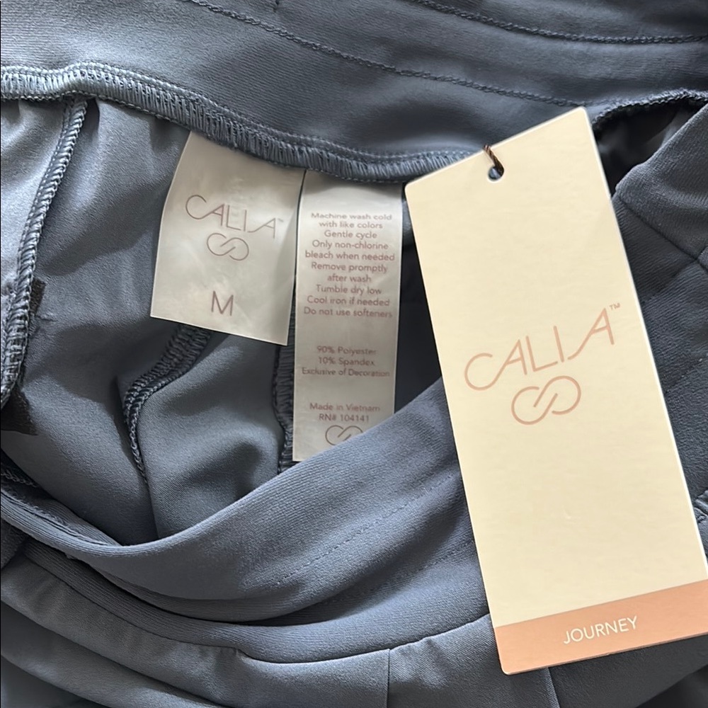 Calla Gray Activewear Pants - Picture 2 of 4